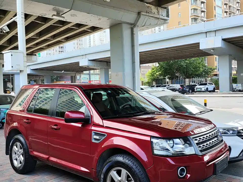 Land Rover Freelander 2
