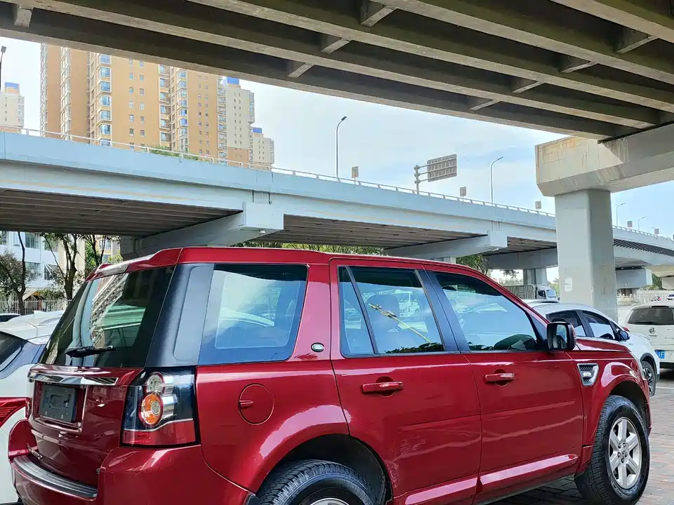 Land Rover Freelander 2