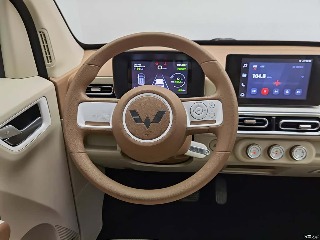 Wuling MINIEV, 2024 11