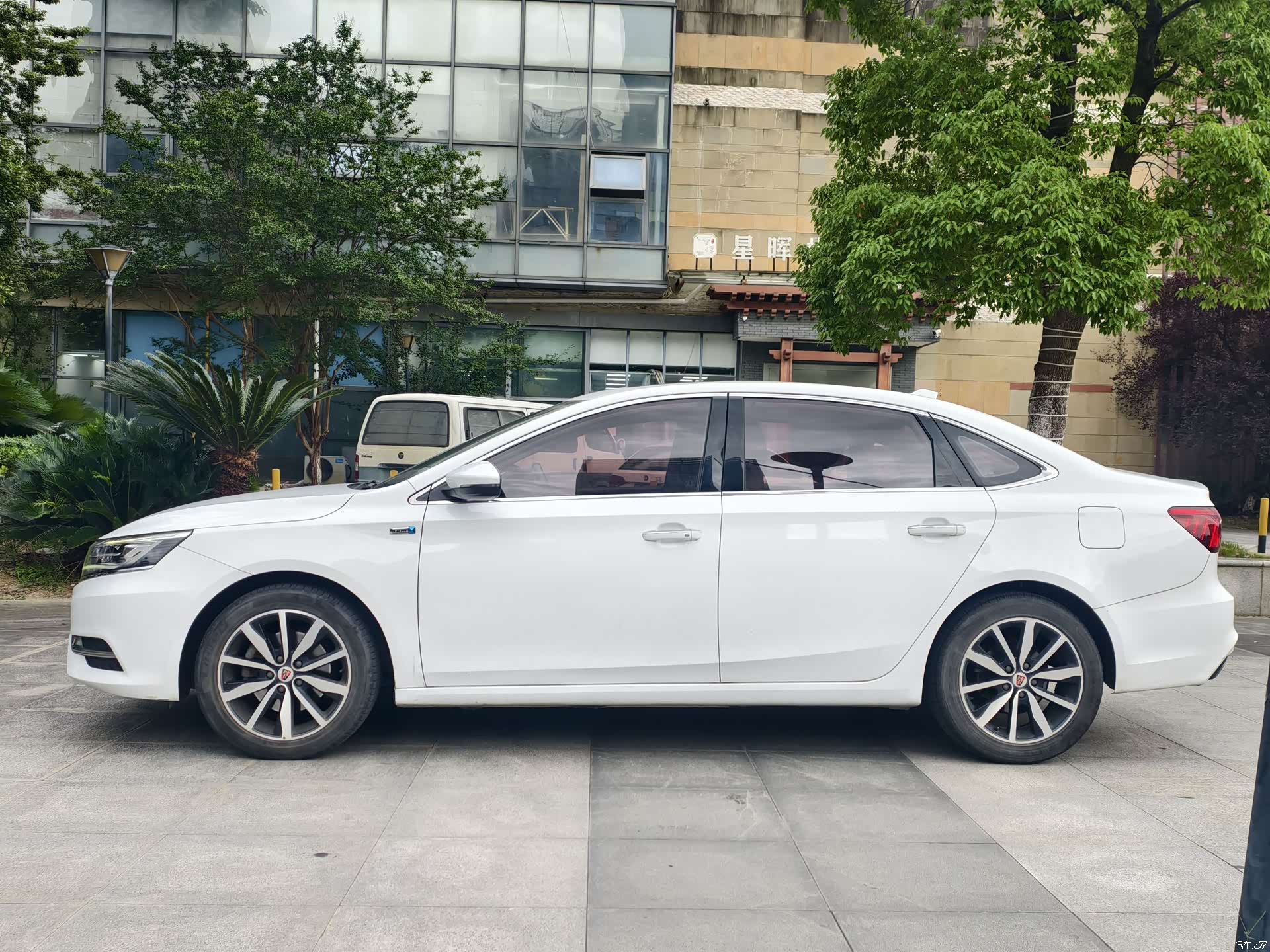 Roewe i6, 2017 4