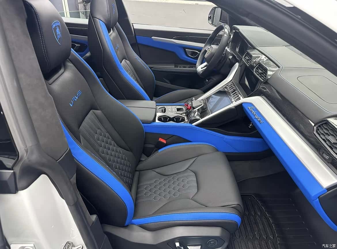 Lamborghini Urus, 2019 все фото