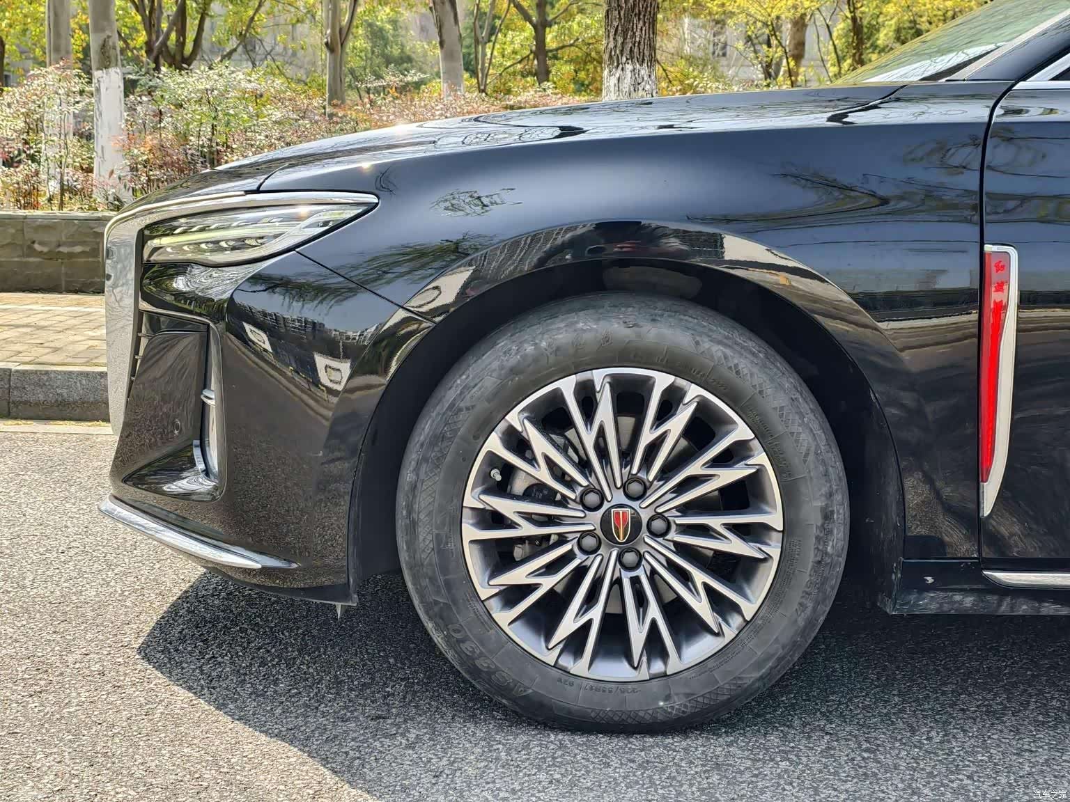 Hongqi H5, 2023 17