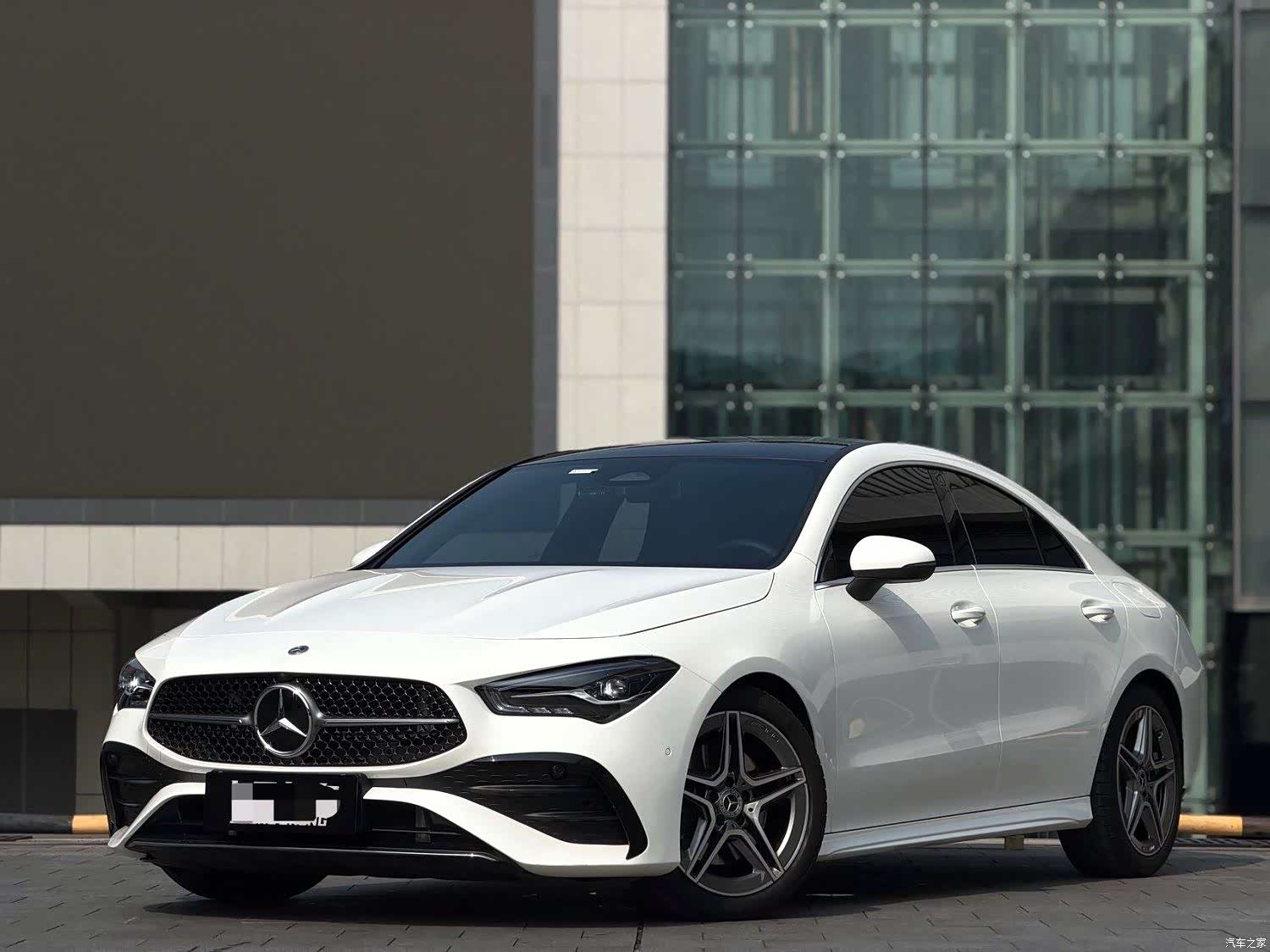 Mercedes-Benz CLA, 2024 1