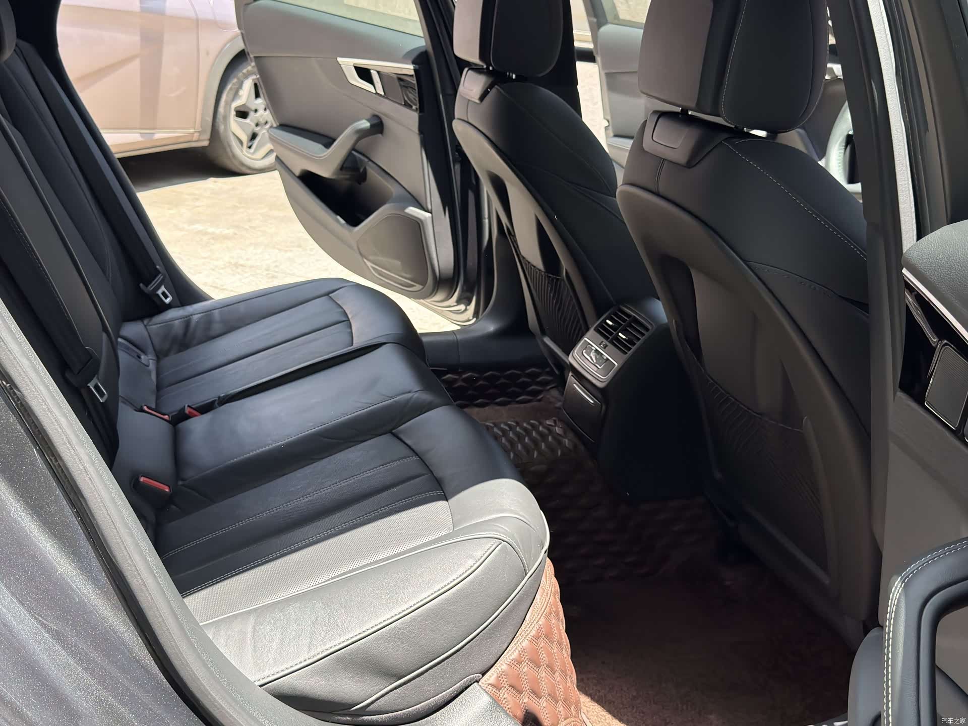 Audi A4L, 2024 8