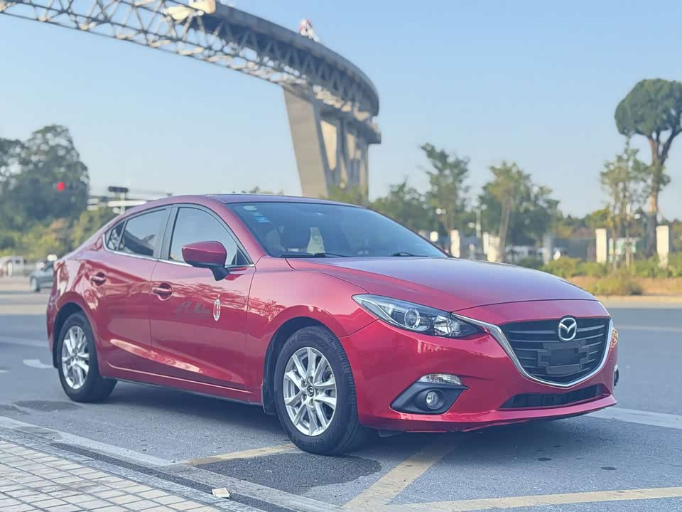 Mazda 3 Angkesaila