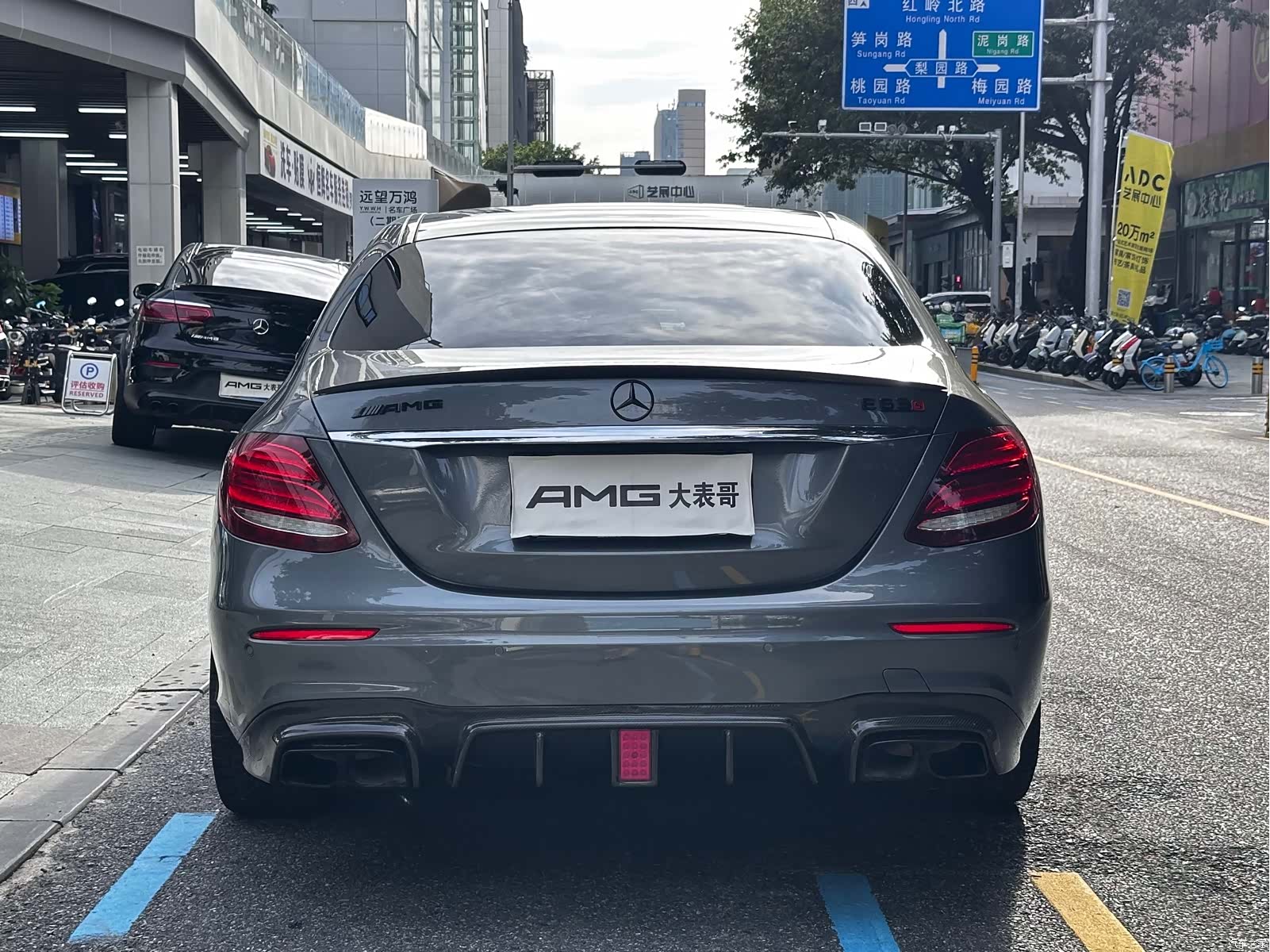 Mercedes-Benz E-Class, 2019 16