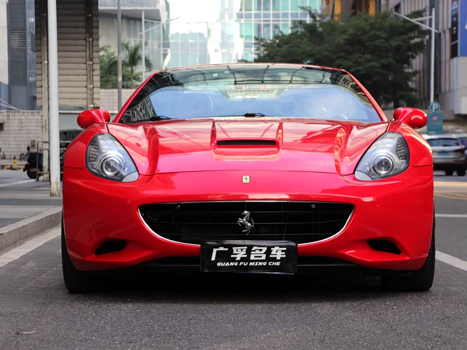 Ferrari California T