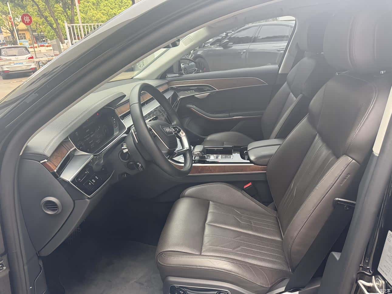 Audi A8L, 2020 все фото