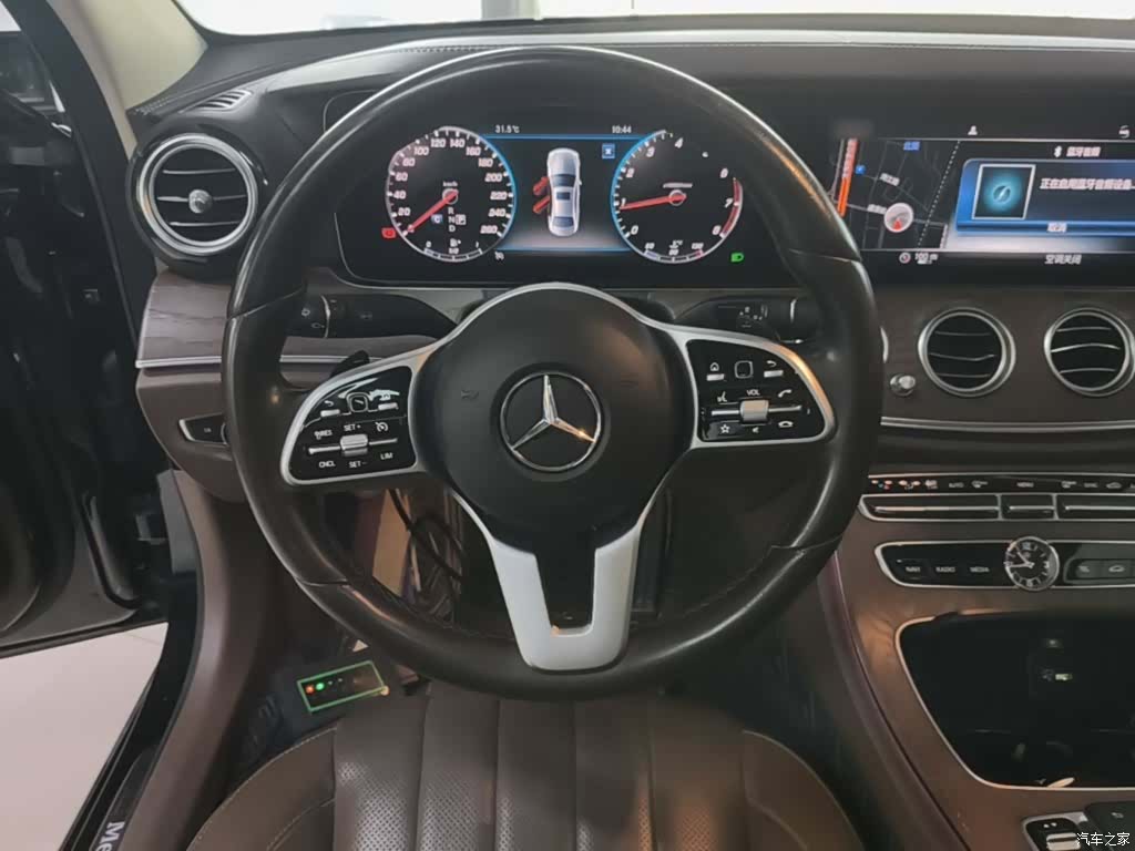 Mercedes-Benz E-Class, 2020 11