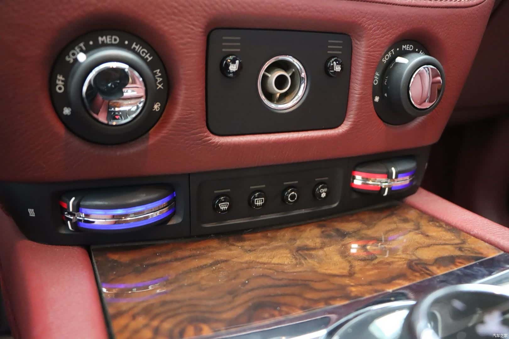 Rolls-Royce Ghost, 2014 21