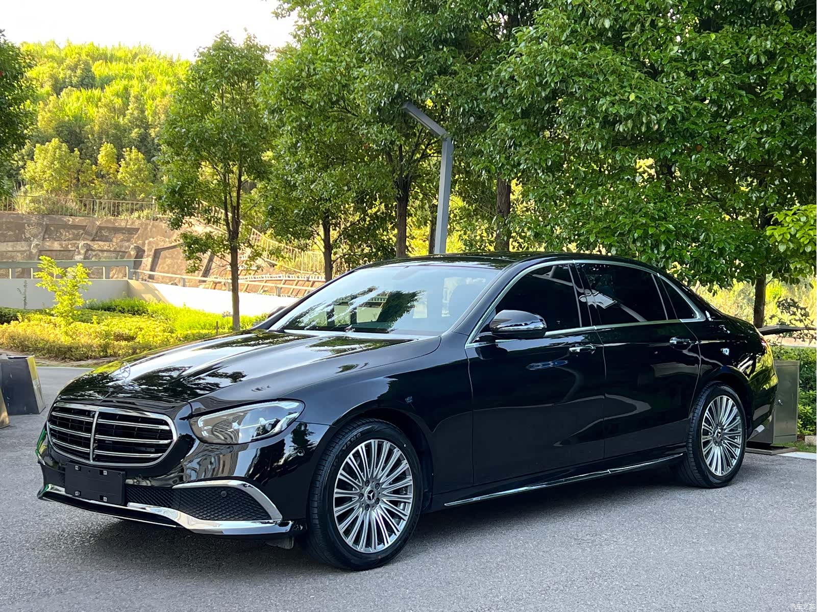 Mercedes-Benz E-Class, 2021 1