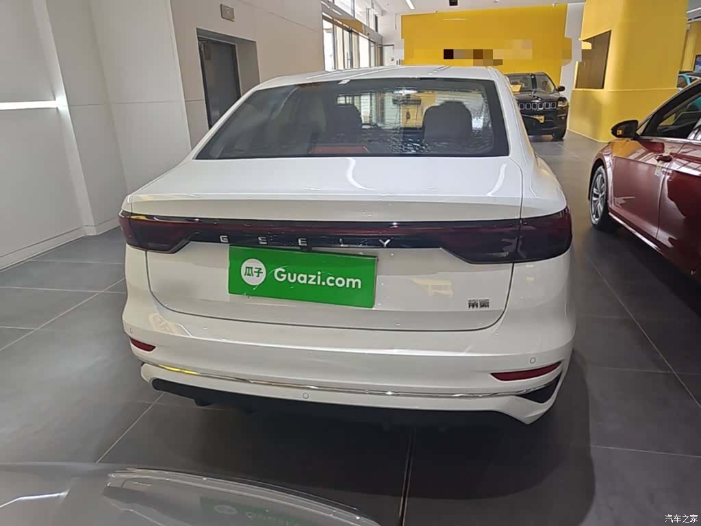 Geely Emgrand, 2022 6