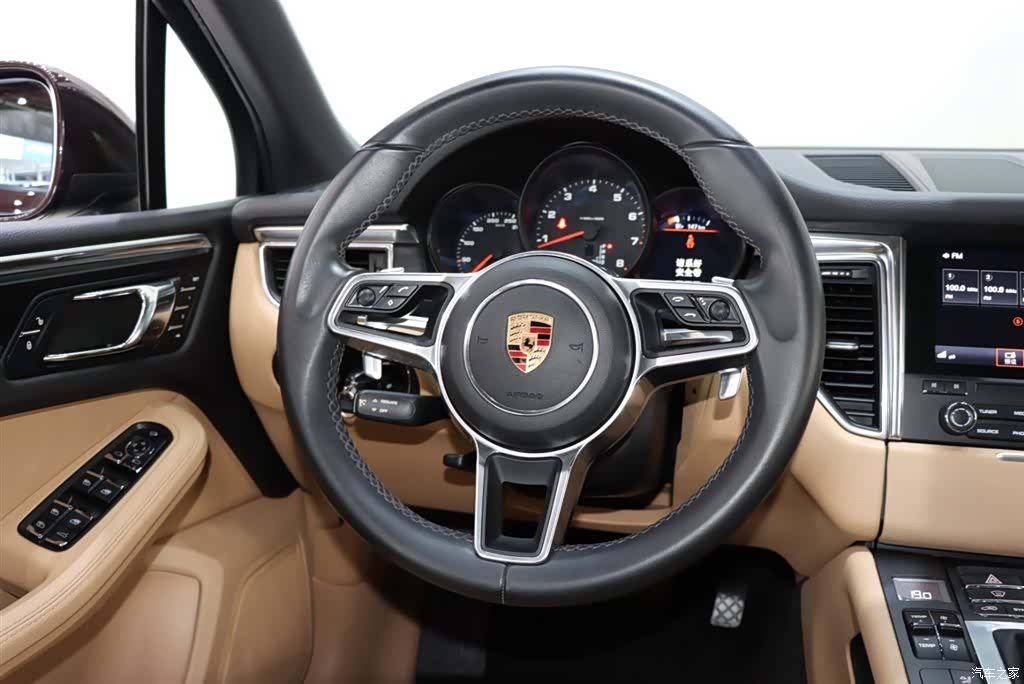 Porsche Macan, 2016 12