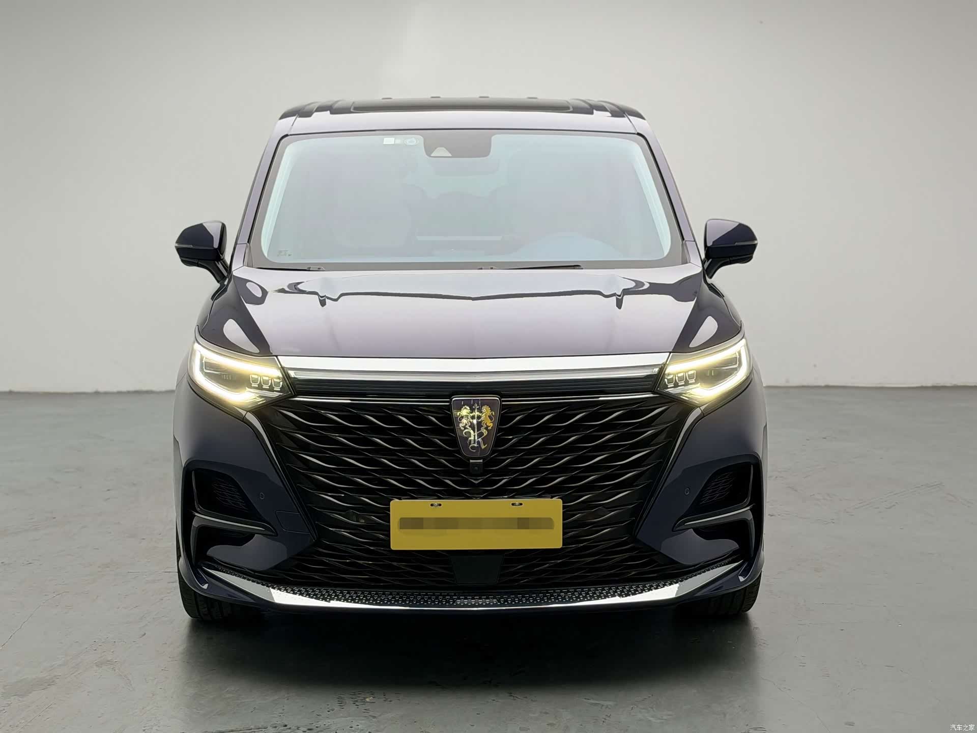 Roewe iMAX8, 2022 2