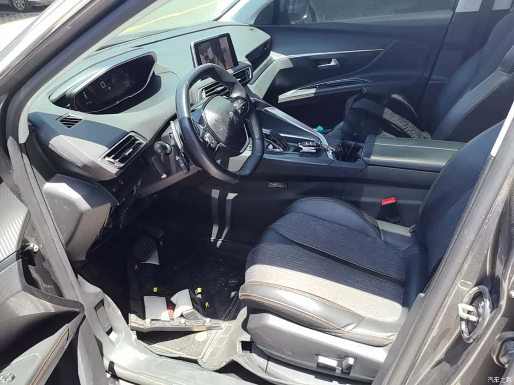 Peugeot 4008, 2017 11