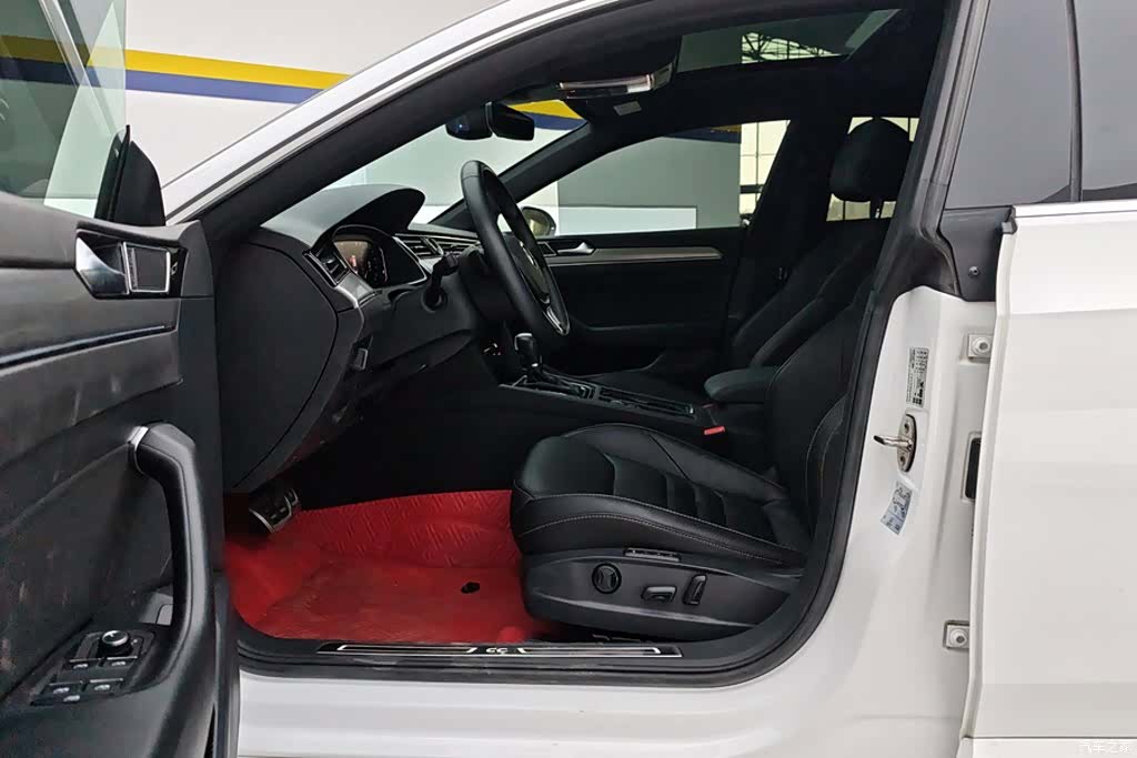Volkswagen CC, 2020 9