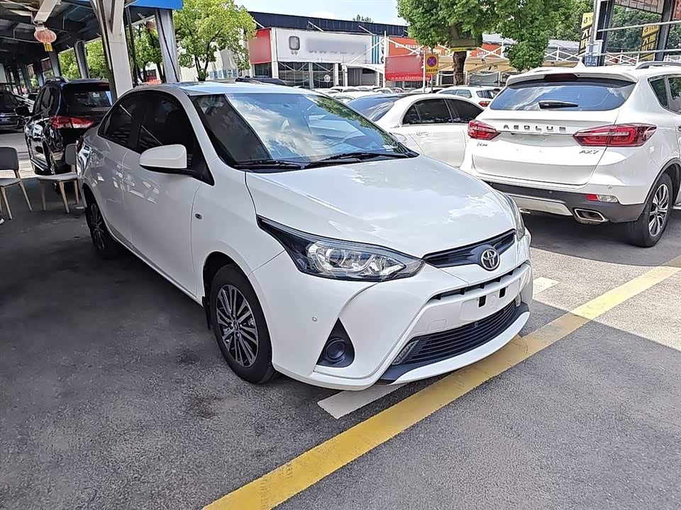 Toyota YARiS L to enjoy Toyota YARiS L to enjoy