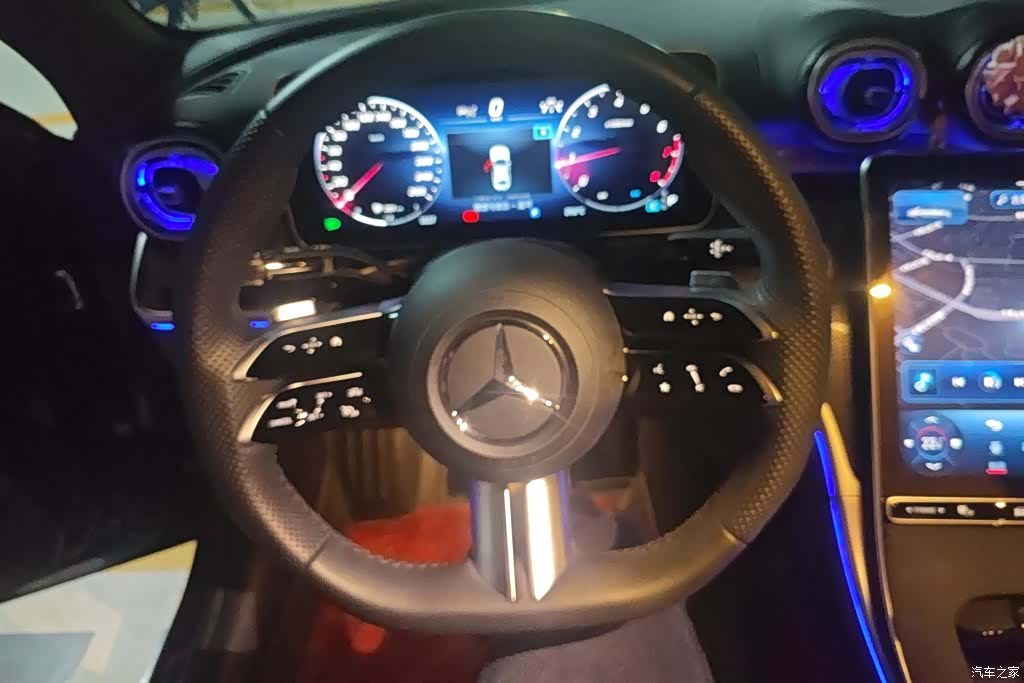 Mercedes-Benz C-Class, 2023 15