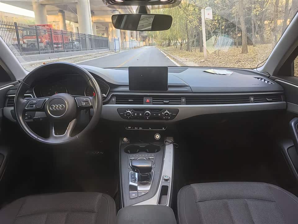 Audi A4L
