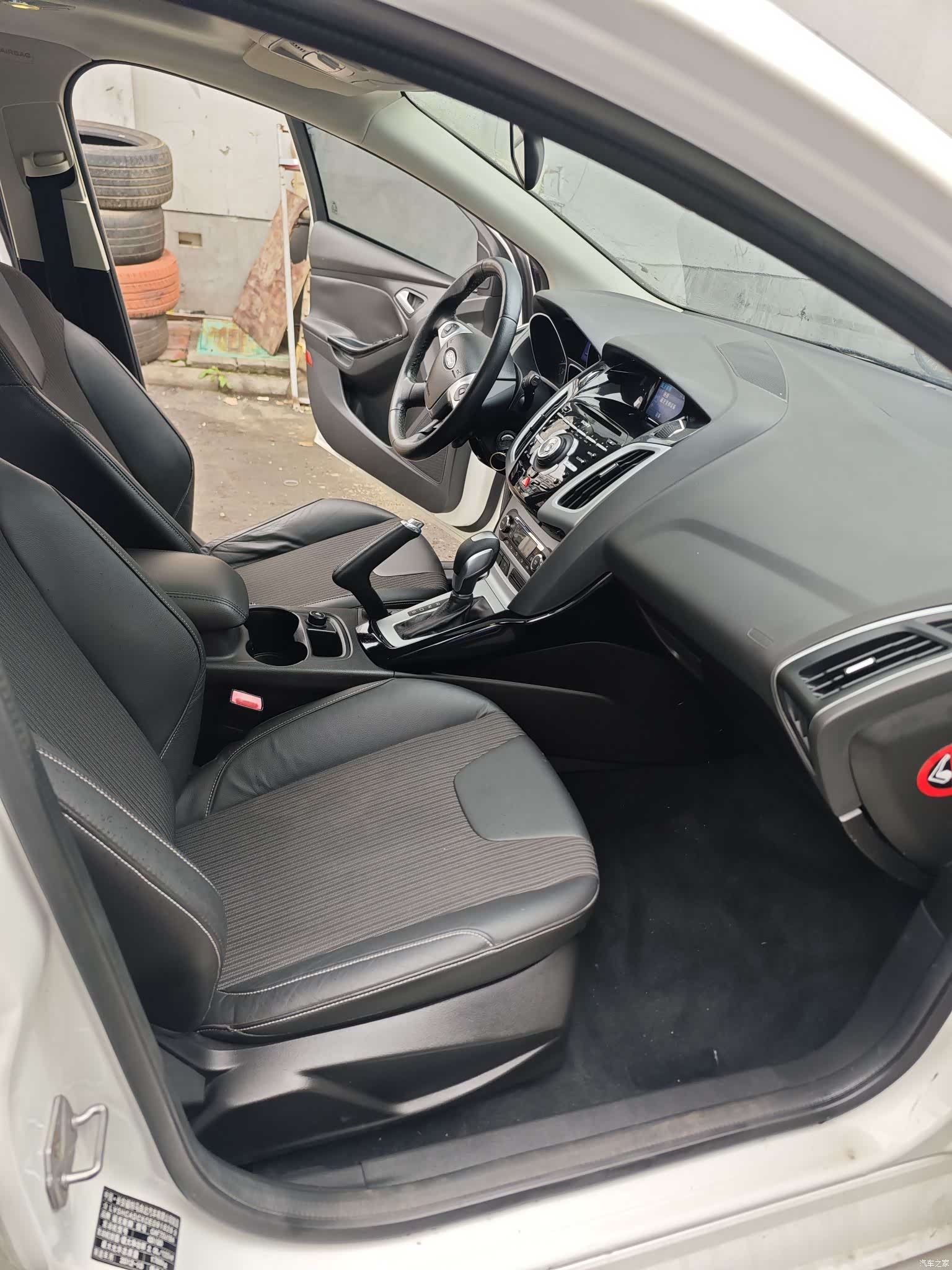 Ford Focus, 2012 4