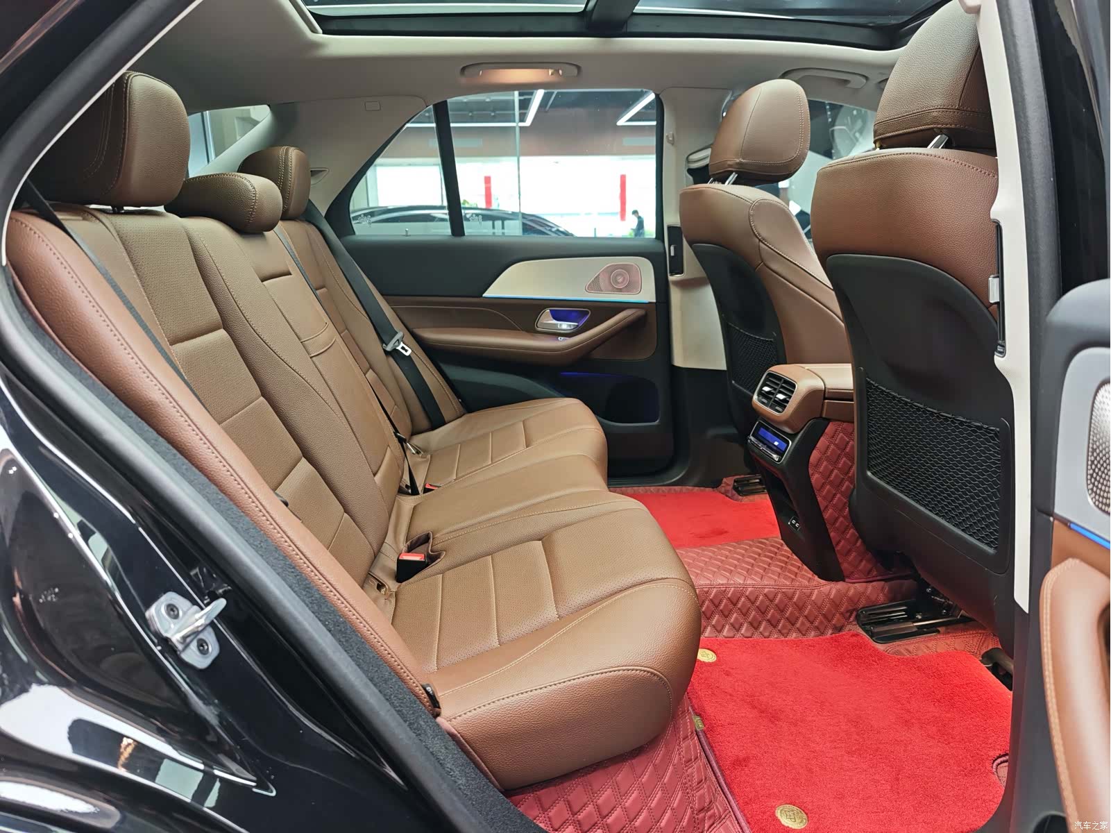 Mercedes-Benz GLE, 2024 8