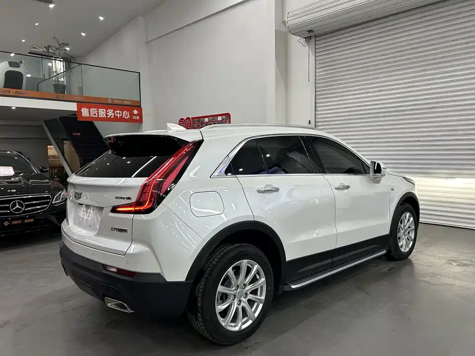 Cadillac XT4