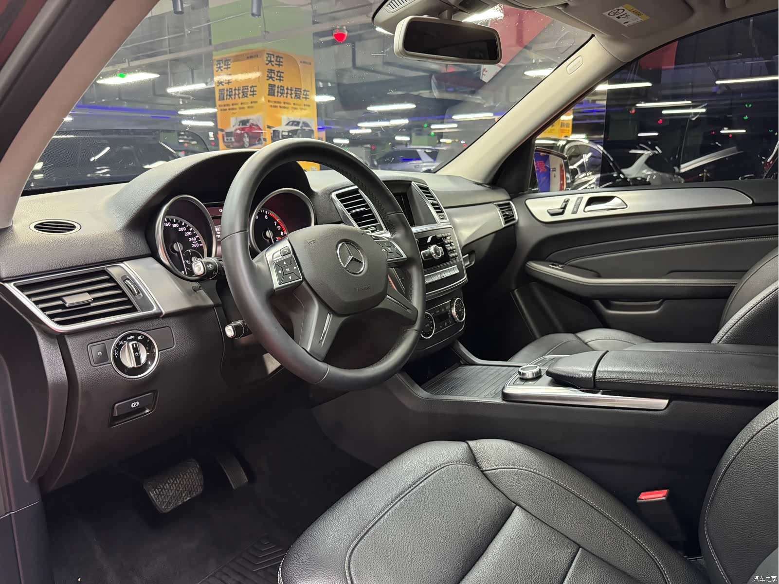 Mercedes-Benz M-Class, 2015 15