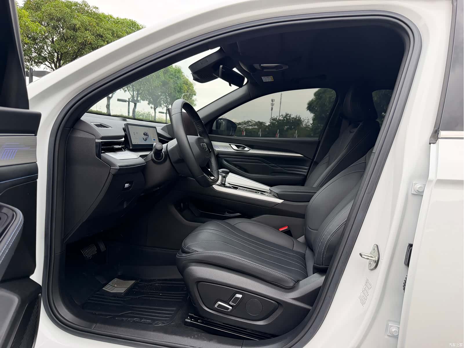 Geely Preface, 2025 4