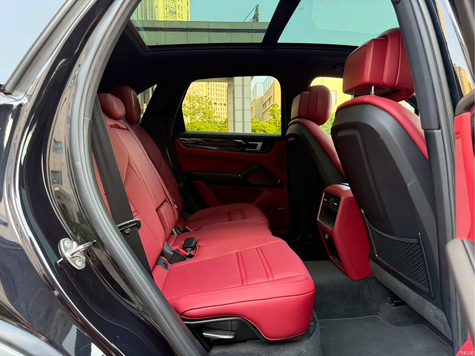 Porsche Cayenne, 2018 12