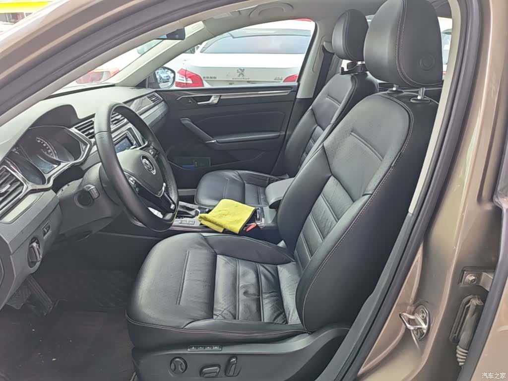 Volkswagen Passat, 2016 15