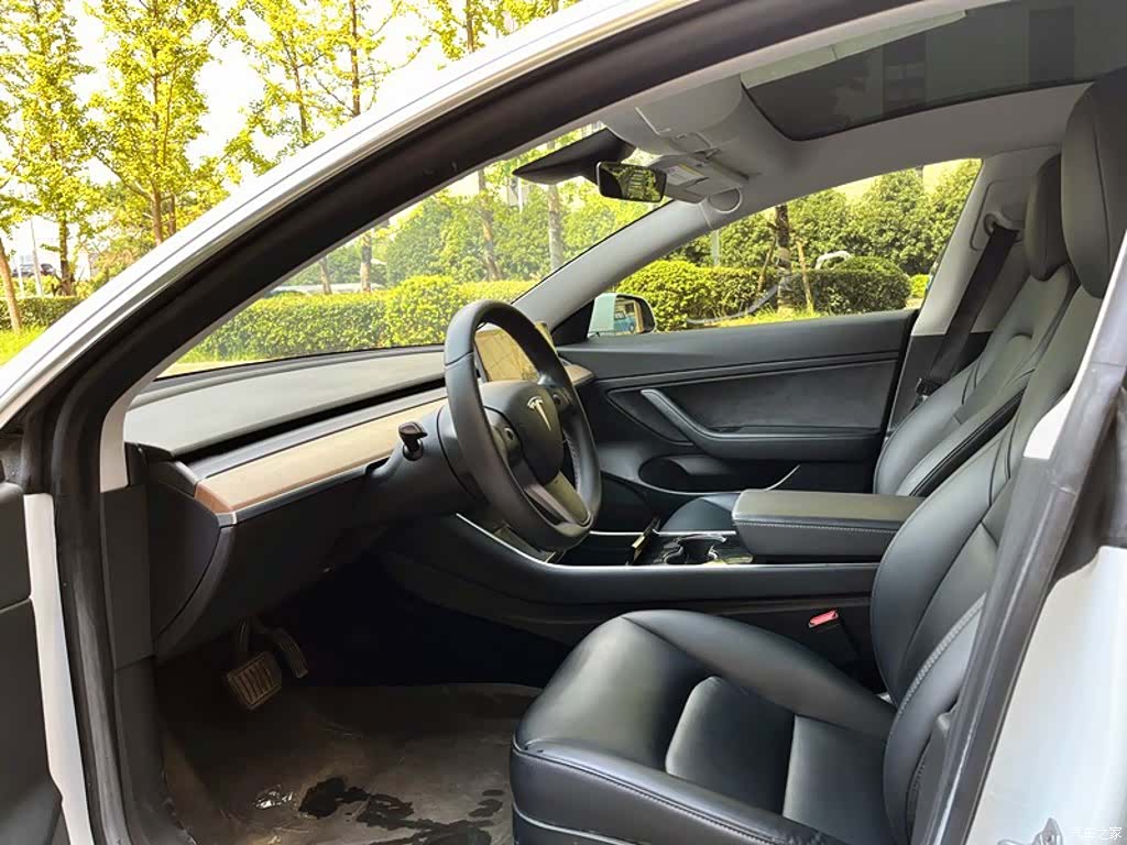Tesla Model 3, 2020 7