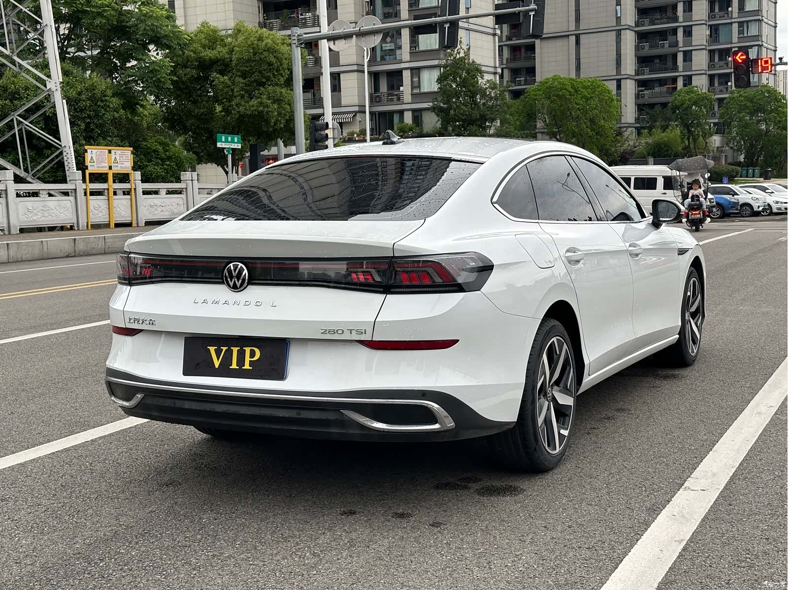 Volkswagen Lamando, 2025 все фото