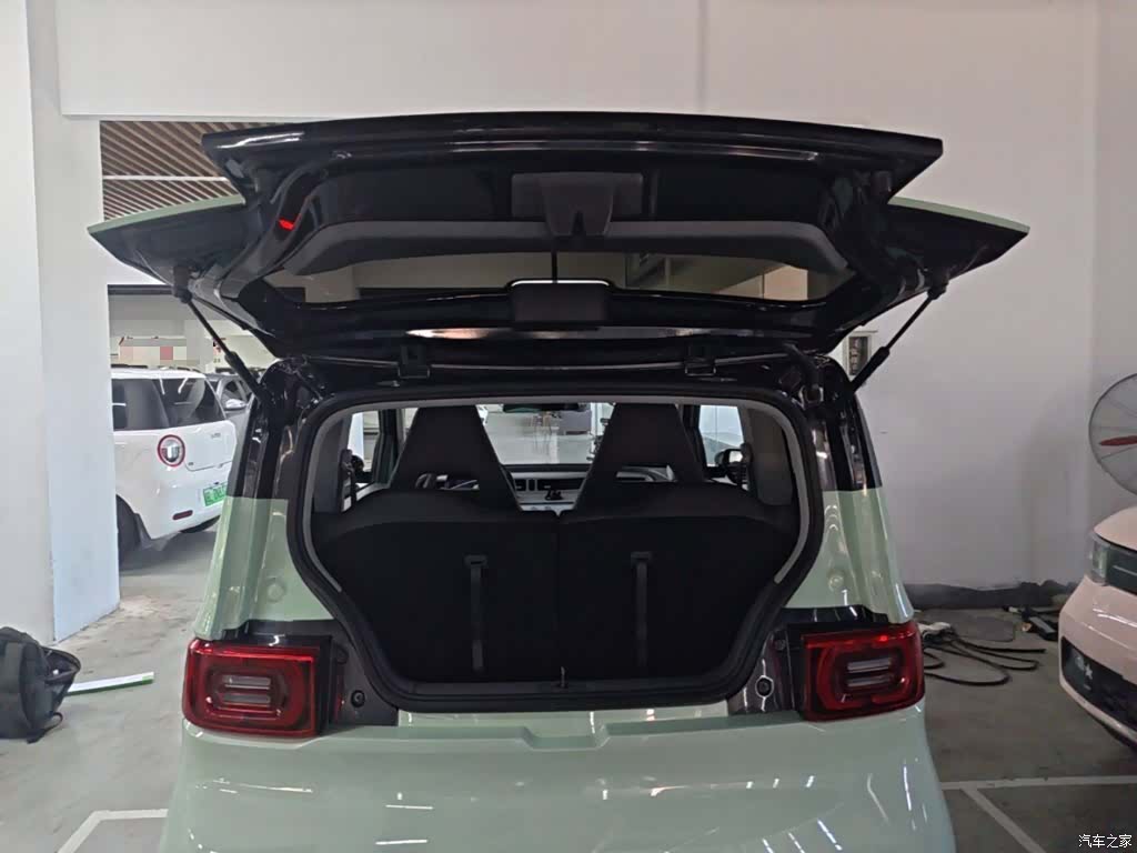 Wuling MINIEV, 2022 19
