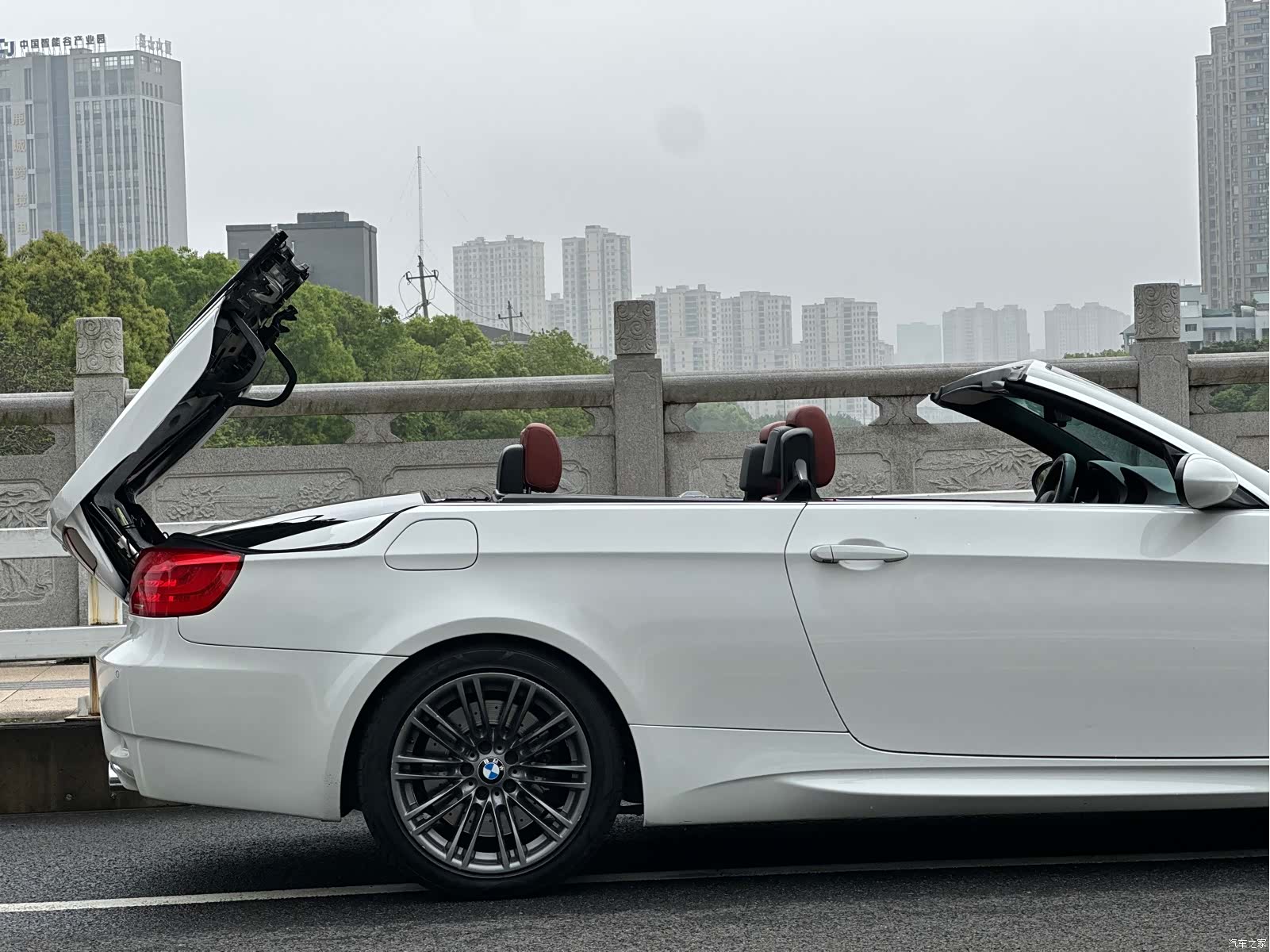 BMW M3, 2011 24