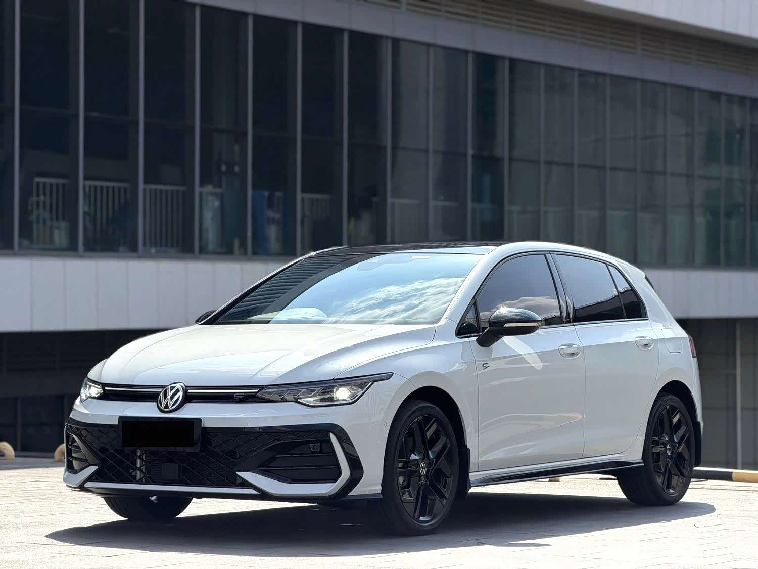 Volkswagen Golf, 2025 1