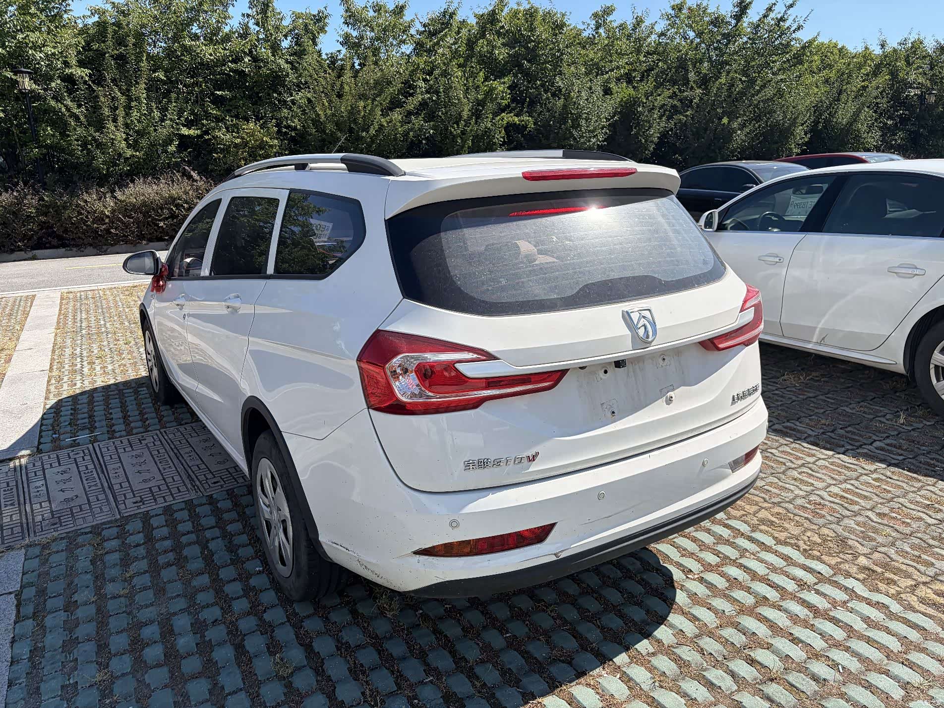 Wuling 310W, 2019 все фото