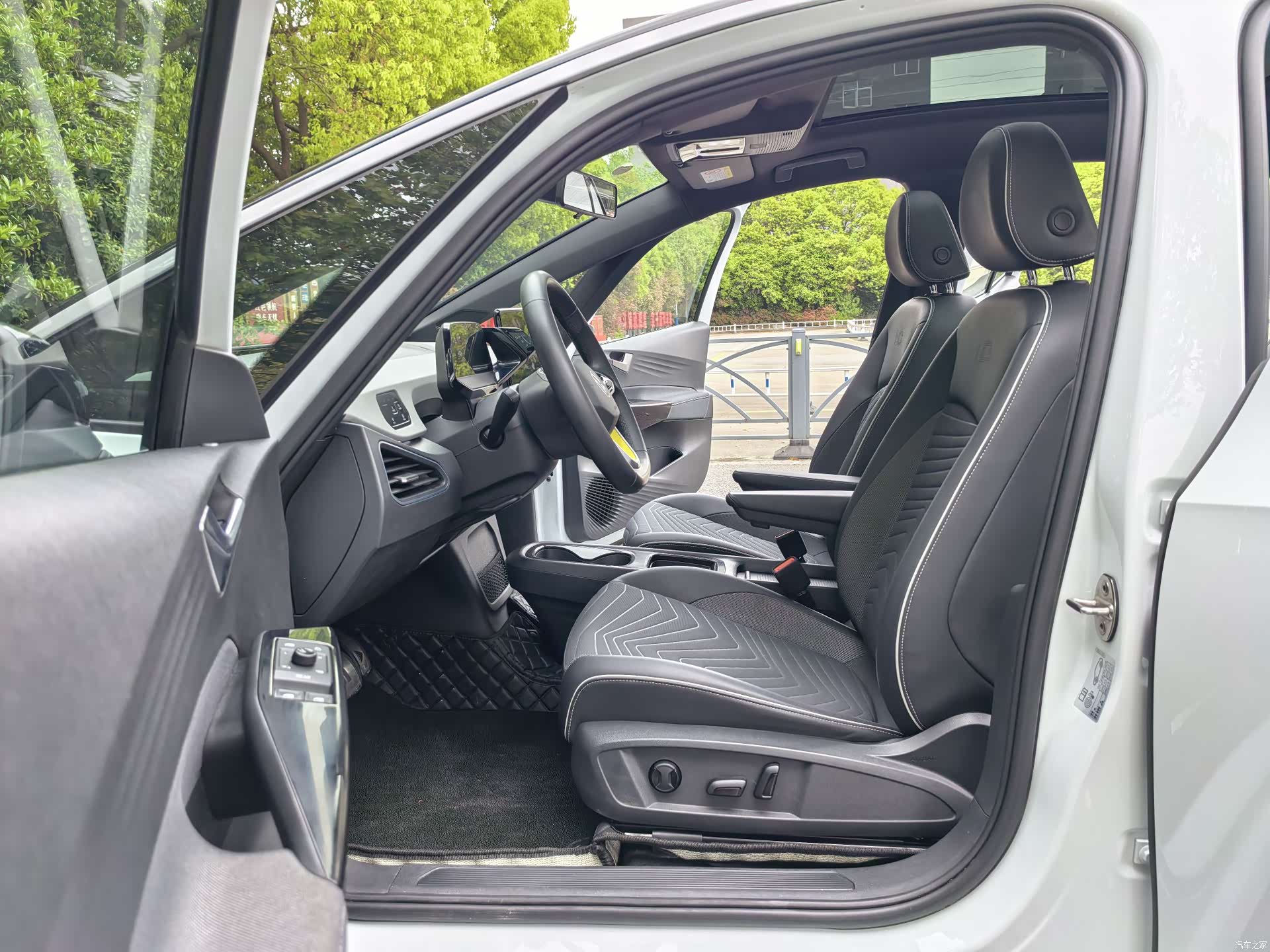 Volkswagen ID.3, 2023 13