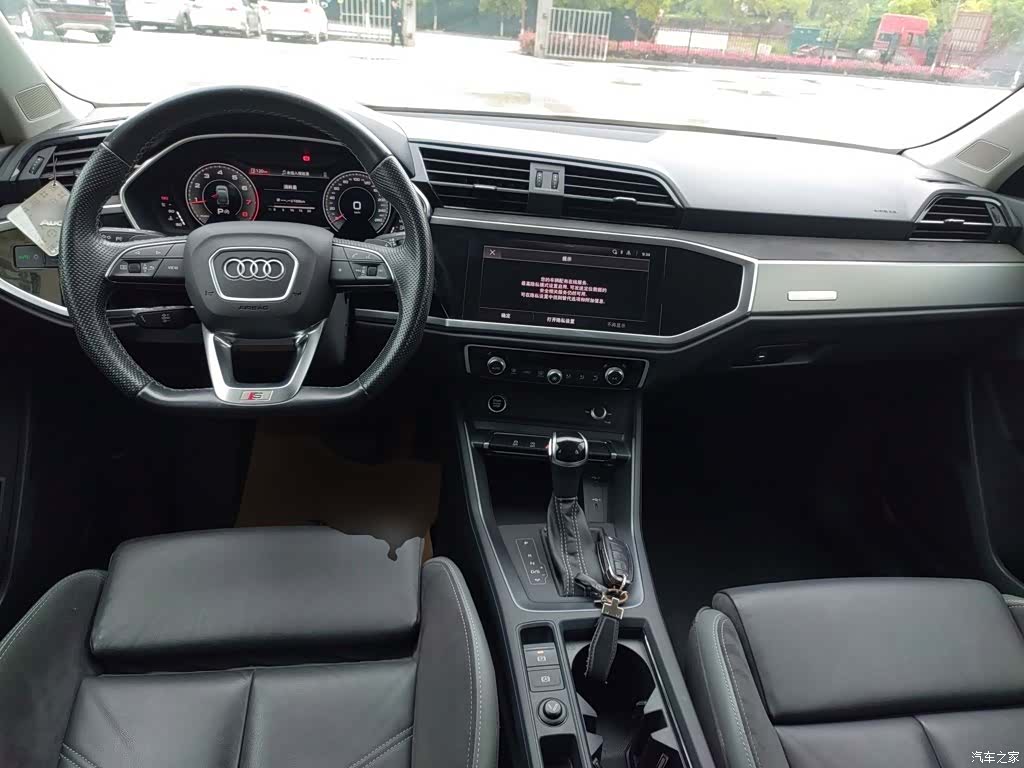 Audi Q3, 2023 6
