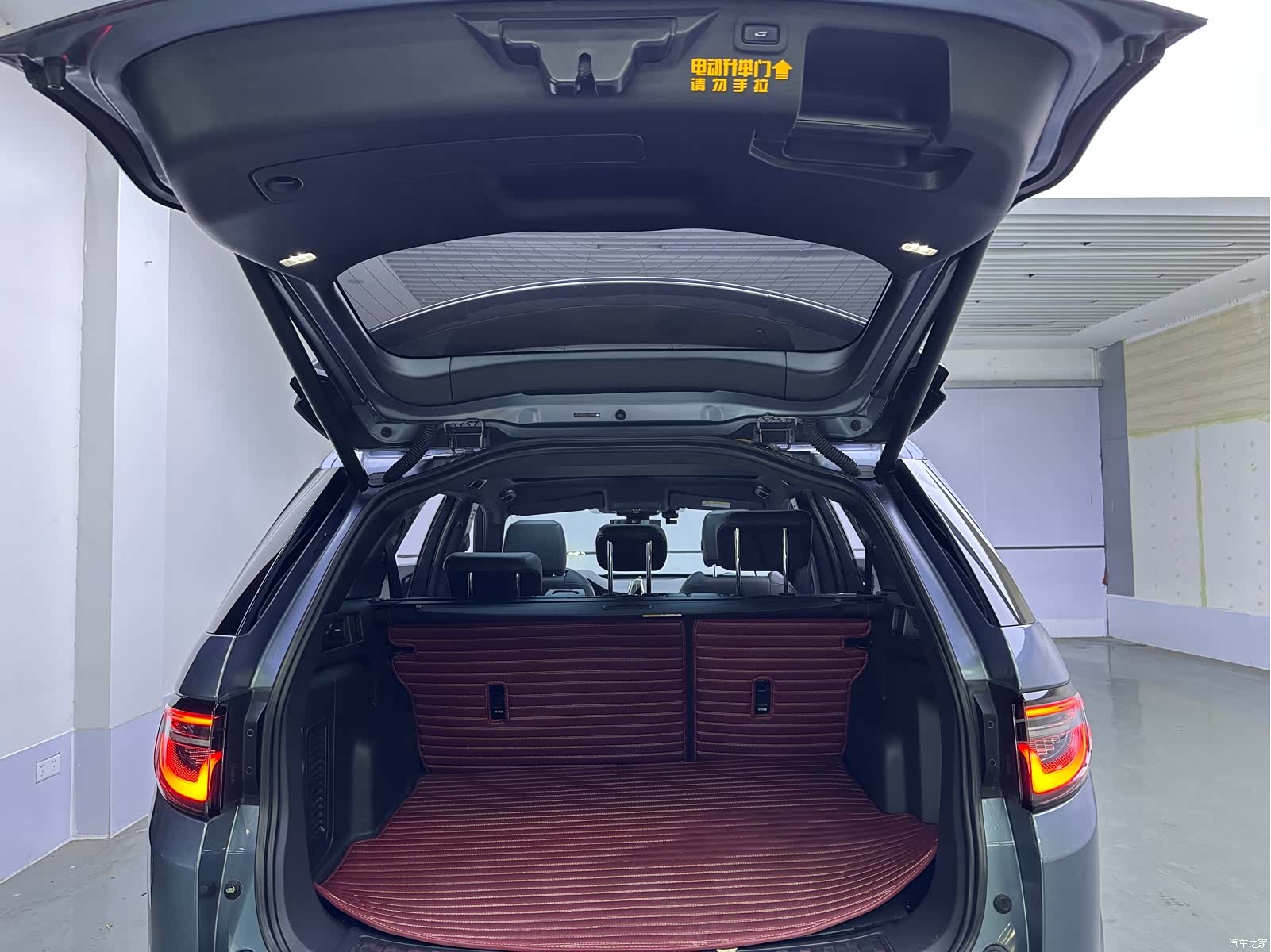 Land Rover Discovery, 2020 14