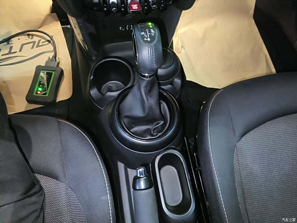 Mini ONE, 2015 14