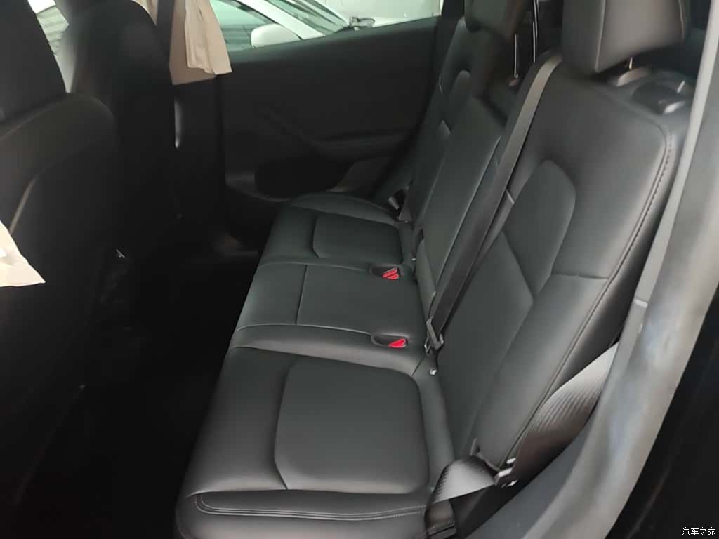 Tesla Model Y, 2021 17