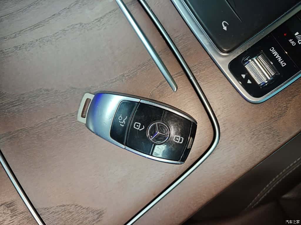 Mercedes-Benz E-Class, 2023 9