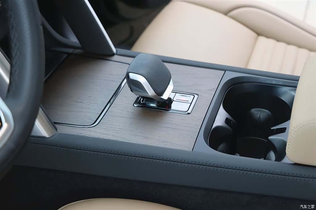 Land Rover Discovery, 2024 15
