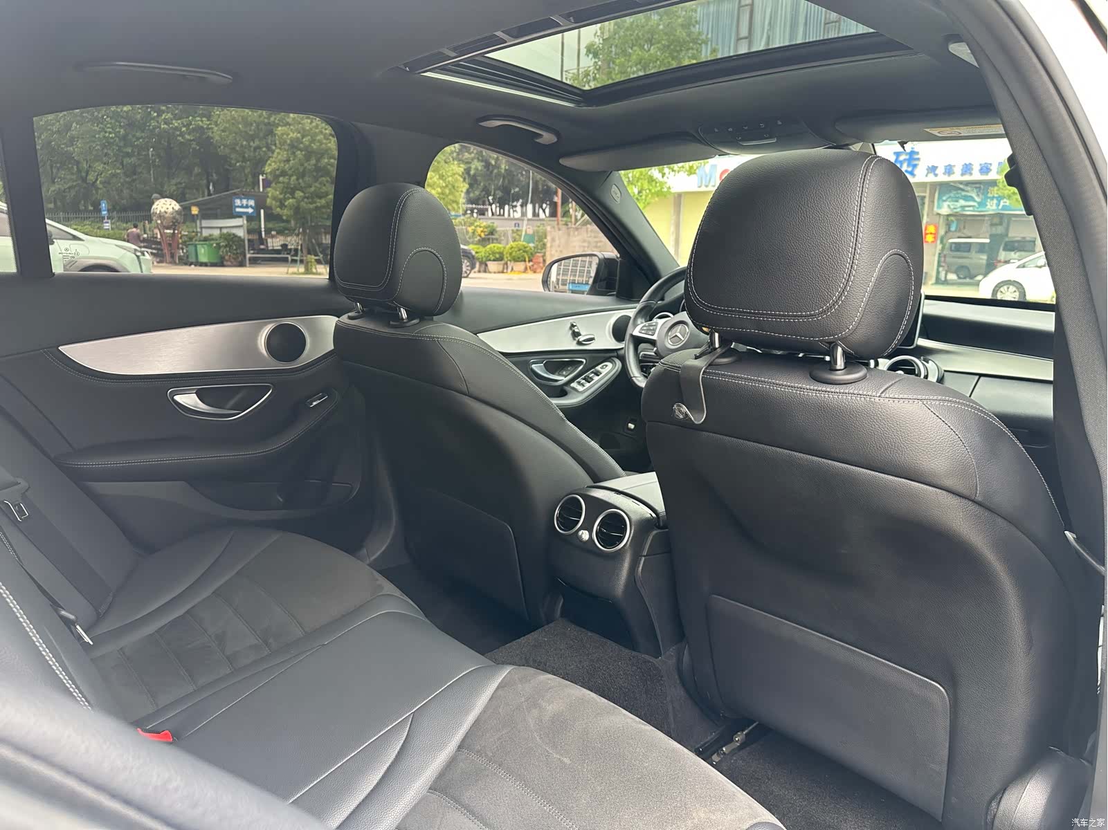 Mercedes-Benz C-Class, 2018 31
