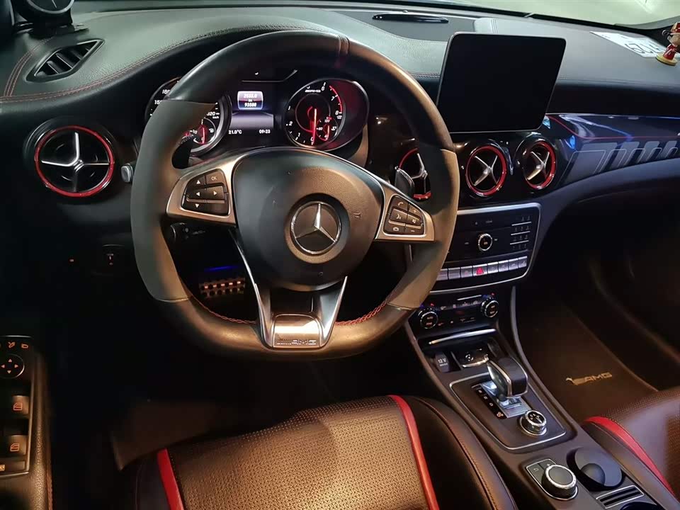 Mercedes-Benz CLA AMG