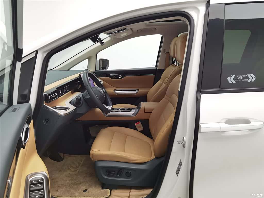 Trumpchi E8, 2024 10