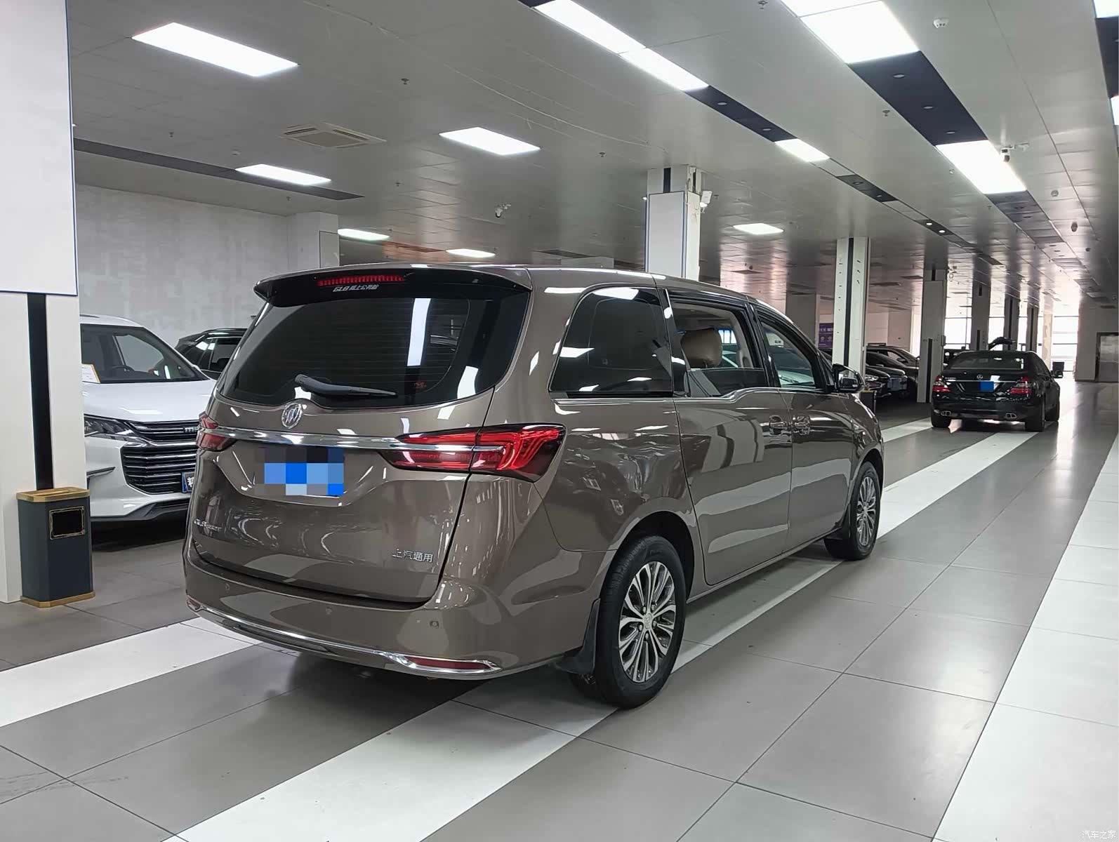 Buick GL8, 2022 11