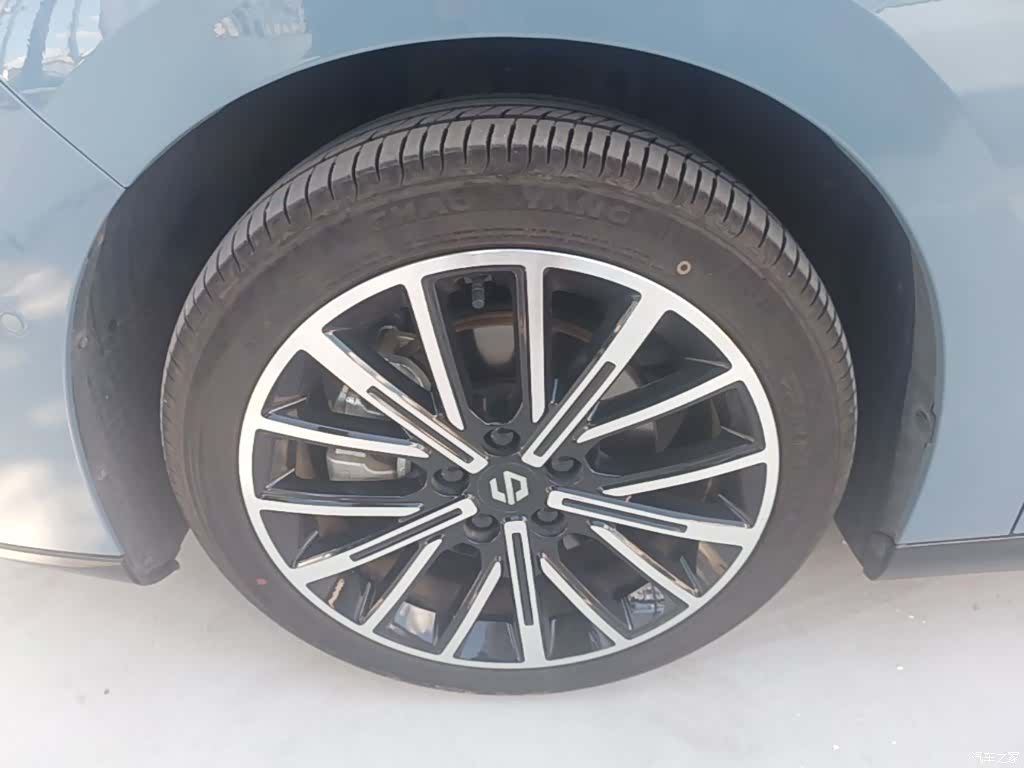Leapmotor B01, 2025 23