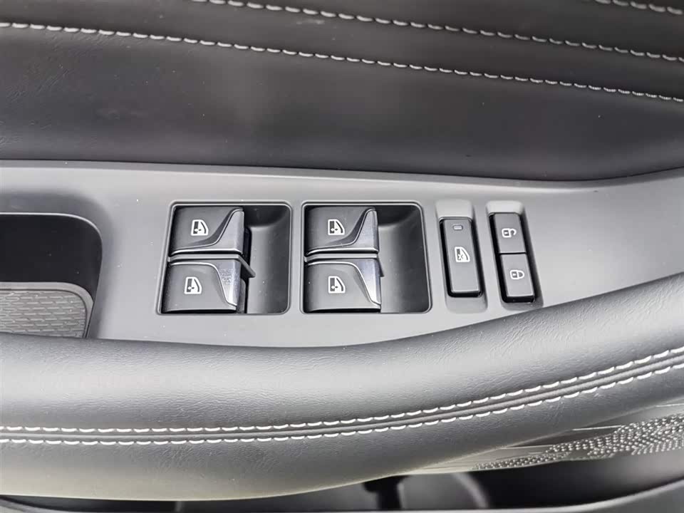 Changan UNI-K Smart iDD