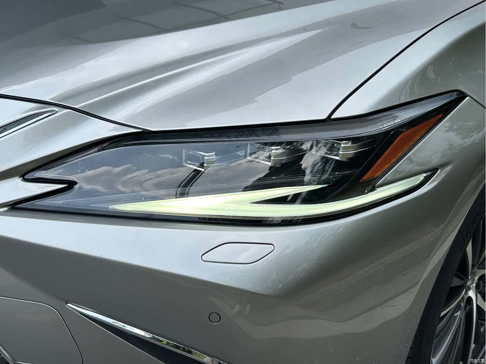 Lexus ES, 2022 24